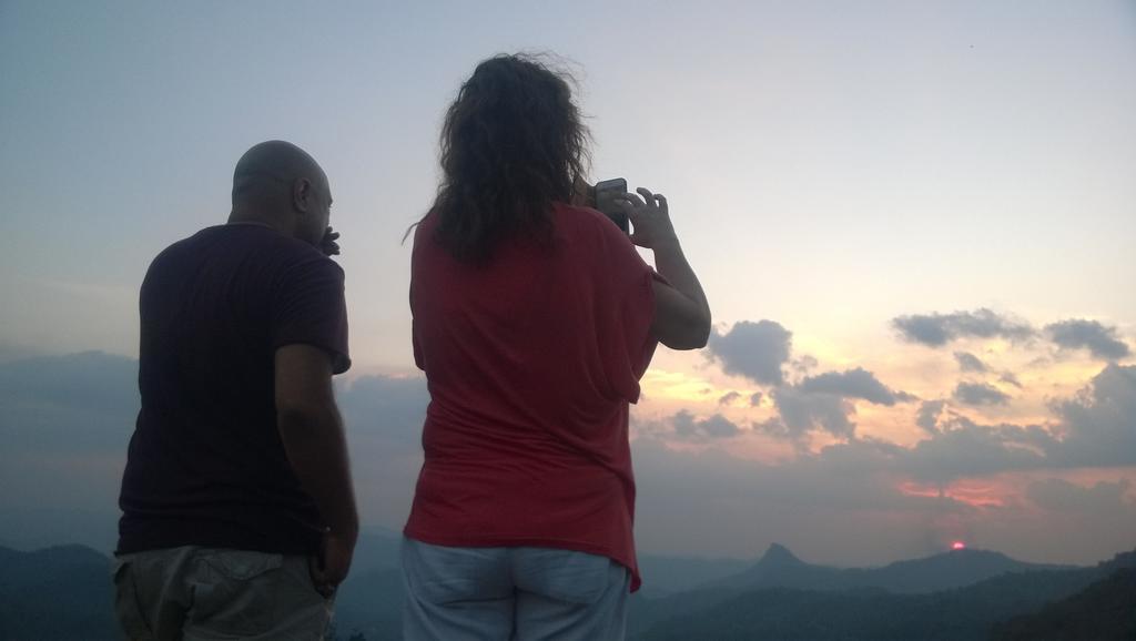Grace Inn Munnar Homestay Eksteriør billede
